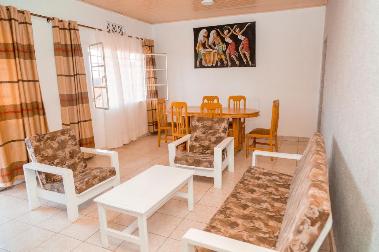 Auberge La Caverne Кигали Экстерьер фото